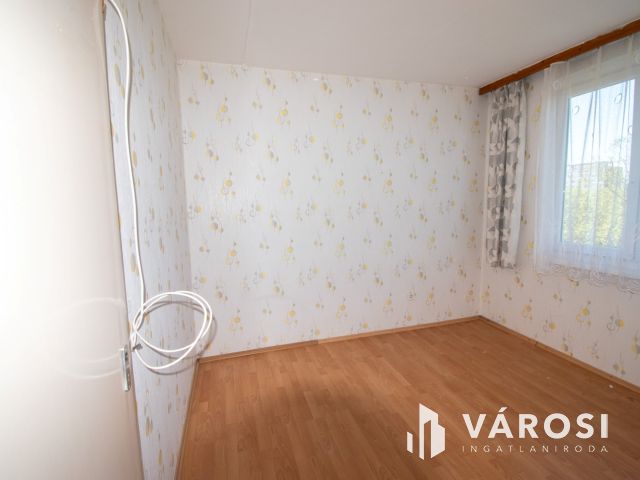 Saját ízlésére formálható 53 m2-es lakás Adyváros szívében