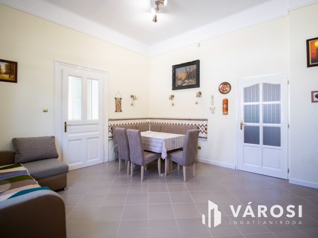 Belvárosi otthon és vállalkozás egy helyen!