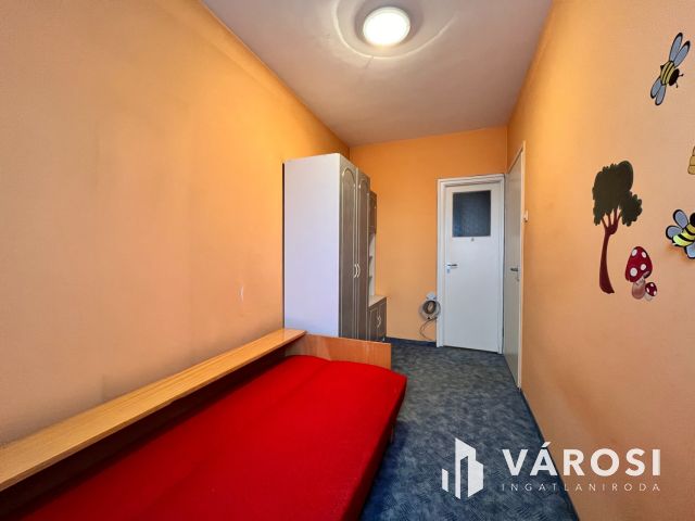 Belvárosi panoráma a Petőfi téren