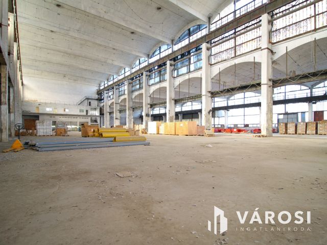 Kiadó ipari csarnok Csepelen